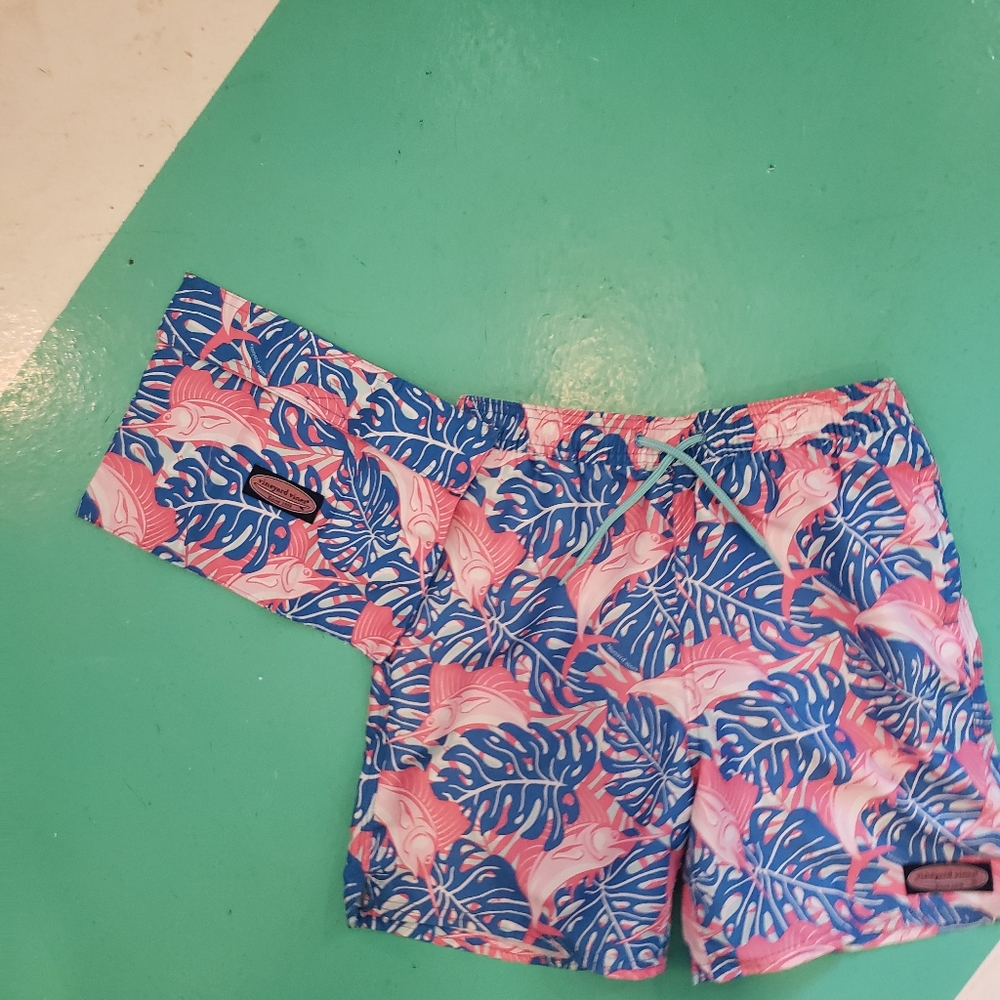 Vineyard vines boys swim